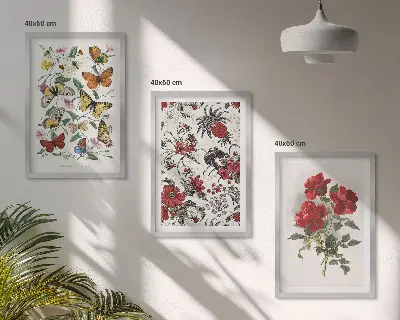 Gerahmtes Bilderset Schmetterlinge mit Blumen und roten Rosen