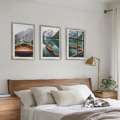 Fenster für Boote auf dem Bergsee 3er-Set Bilder mit Rahmen