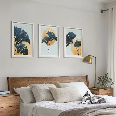 3er-Set Wandbilder mit Rahmen Ginkgoblätter auf hellem Hintergrund