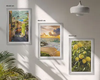 Gerahmtes Bilderset mit Motiven von Straßen, Meer, Strand und Zitrusbäumen