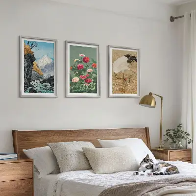 3er-Set Wandbilder mit Rahmen Berglandschaft mit Fluss, Blumen und Kranichen