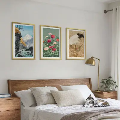 3er-Set Wandbilder mit Rahmen Berglandschaft mit Fluss, Blumen und Kranichen