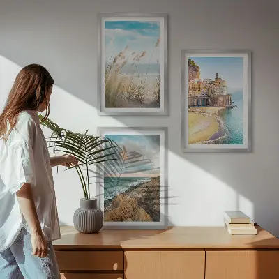 3er-Set Bilder mit Rahmen Landschaften mit Strand, Klippen und Stadt
