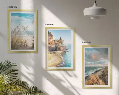 3er-Set Bilder mit Rahmen Landschaften mit Strand, Klippen und Stadt