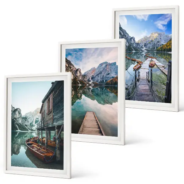 Bilder-3er-Set mit Rahmen Motiv See, Berge und Holzboote