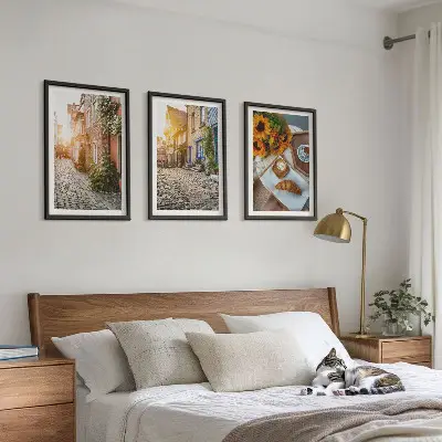 Bilderset Straßenkaffee und Sonnenblumen gerahmt