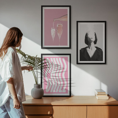 Gerahmtes bilderset Stilvolles Porträt, Champagner-Entspannung