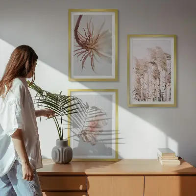 Gerahmtes Bilderset mit Gras, Blumen und hellem Hintergrund