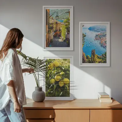 Bilder-3er-Set mit Rahmen mit dem Motiv Straßen am Meer, ein Meer aus Zitronen
