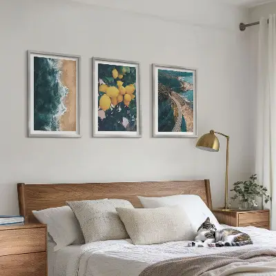 Gerahmtes Bilderset mit Motiven von Meer Strand Zitronen und Bergen