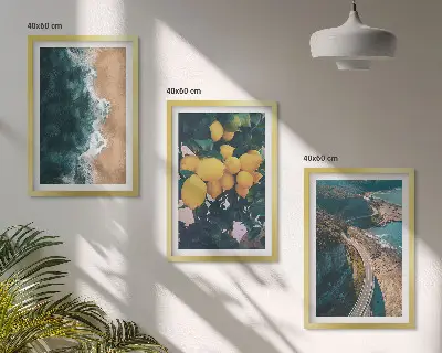 Gerahmtes Bilderset mit Motiven von Meer Strand Zitronen und Bergen