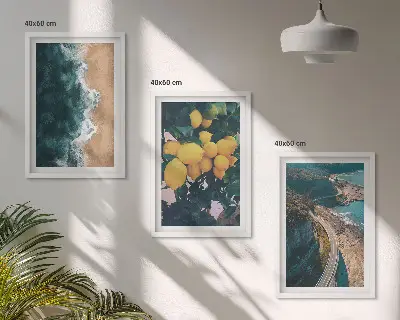 Gerahmtes Bilderset mit Motiven von Meer Strand Zitronen und Bergen