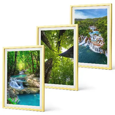 Gerahmtes Bilderset mit Wasserfall und grünem Wald