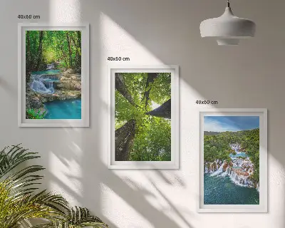 Gerahmtes Bilderset mit Wasserfall und grünem Wald