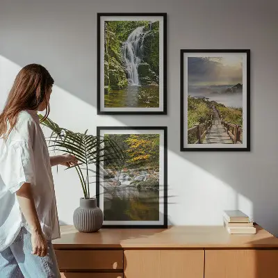 Gerahmtes Bilderset mit Motiven von Wasserfällen, Bergen, Wolken und Herbstlandschaften