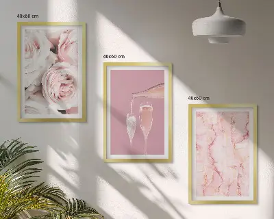 Gerahmtes Bilderset champagnerfarbene Rosen auf Marmorhintergrund