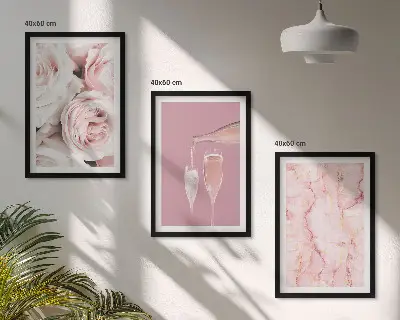 Gerahmtes Bilderset champagnerfarbene Rosen auf Marmorhintergrund