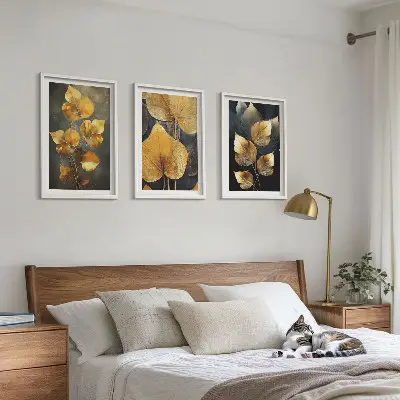 Gelbe Blätter auf dunklem Hintergrund 3er-Set Bilder mit Rahmen