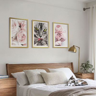 Gerahmtes bilderset Katze in rosa Blumen