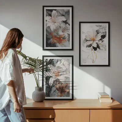 Gerahmtes Bilderset mit Blumen-Motiv in Marmor-Optik schwarz-weiß