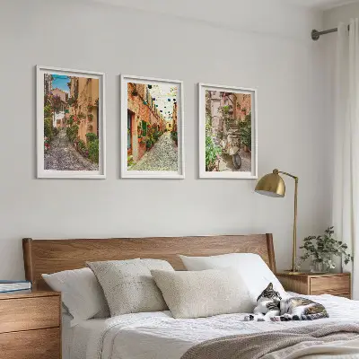 3er-Set Bilder mit Rahmen mit Motiven von Straßen, Blumen und italienischem Flair