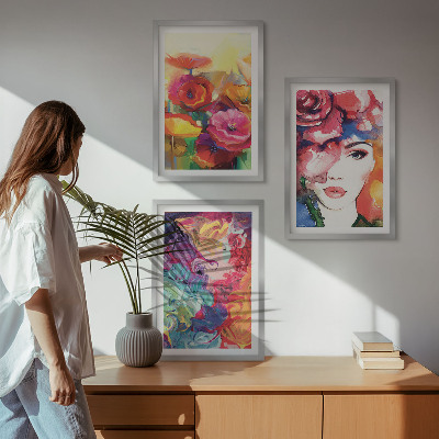 Gerahmtes bilderset Intensives Blumenporträt einer Frau