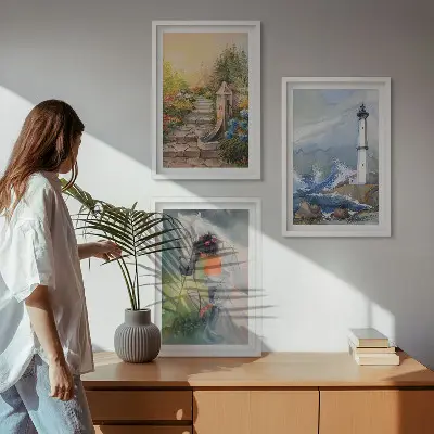 Gerahmtes Bilderset mit Motiven von Landschaft, Leuchtturm, Pferd und Mädchen