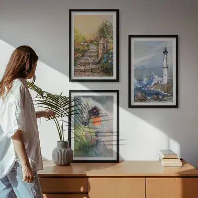 Gerahmtes Bilderset mit Motiven von Landschaft, Leuchtturm, Pferd und Mädchen