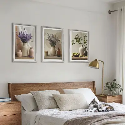 Bilder-3er-Set mit Rahmen mit Lavendelblüten, Oliven und Gefäßen