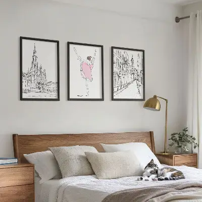 Gerahmtes Bilderset mit Motiv von stilvollen Ballerinen und Architektur
