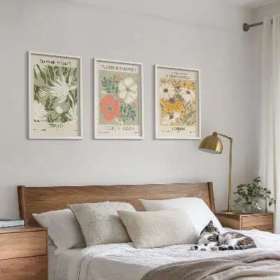 Gerahmtes Bilderset mit Blumenmotiven aus Städten weltweit