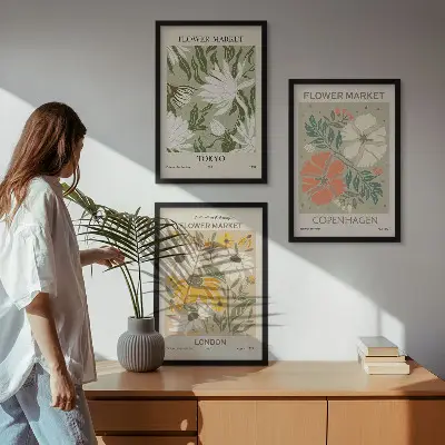 Gerahmtes Bilderset mit Blumenmotiven aus Städten weltweit