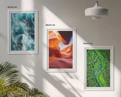 3er-Set Bilder mit Rahmen Wasserbewegung im Canyon mit grünem Wald