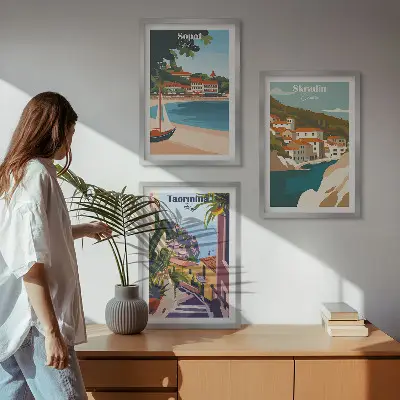 3er-Set Bilder mit Rahmen mit Illustrationen von Küstenstädten