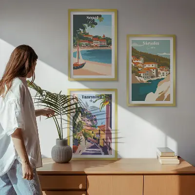 3er-Set Bilder mit Rahmen mit Illustrationen von Küstenstädten