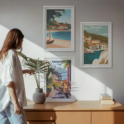 3er-Set Bilder mit Rahmen mit Illustrationen von Küstenstädten