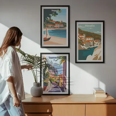 3er-Set Bilder mit Rahmen mit Illustrationen von Küstenstädten