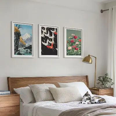 Gerahmtes Bilderset mit Motiven von Bergen, Wasserfällen, Vögeln und Blumen