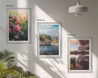 Gerahmtes Bilder-Set mit Motiv Blumengarten, Berge und Wasser