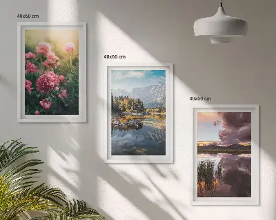 Gerahmtes Bilder-Set mit Motiv Blumengarten, Berge und Wasser