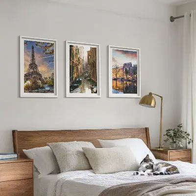 Bilder-3er-Set mit Rahmen mit Motiven vom Eiffelturm, Venedig und Amsterdamer Kanälen