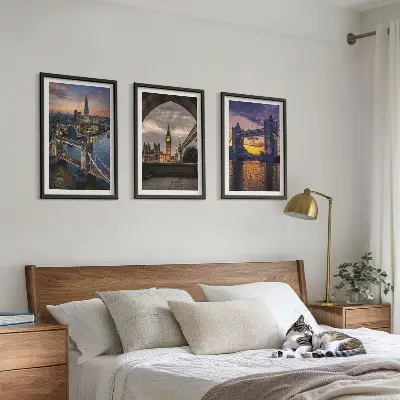 Bilder-3er-Set mit Rahmen Motiv Stadtbrücken und Uhrtürme