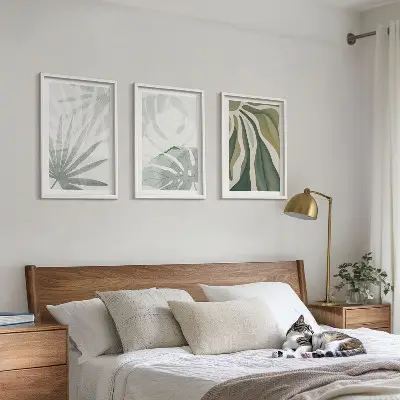 Gerahmtes Bilderset mit Pflanzenmotiven in Grün und Grau