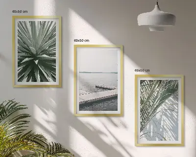 Palmenblätter und Holzbrücke gerahmtes Bilderset