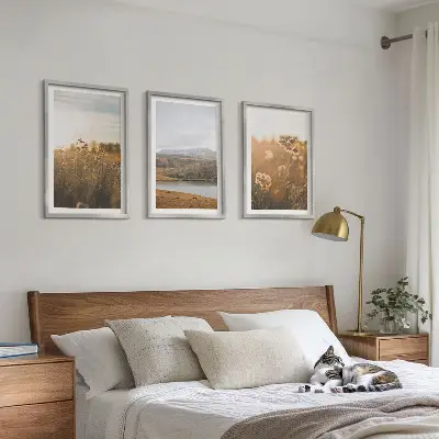 Gerahmtes Bilderset mit Motiven von Landschaften, Wiesen, Bergen und Seen