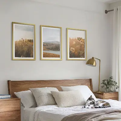 Gerahmtes Bilderset mit Motiven von Landschaften, Wiesen, Bergen und Seen