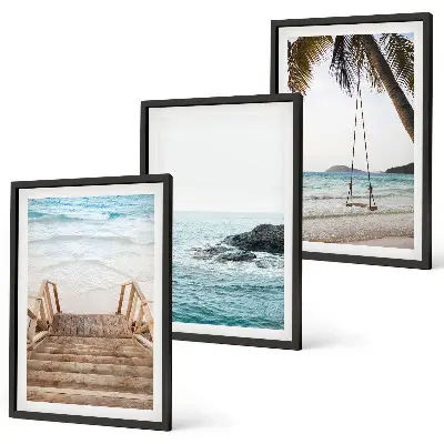 Gerahmtes Bilderset Treppe am Strand mit Meerblick und Schaukel