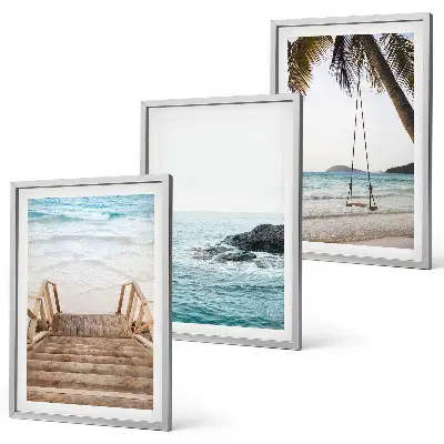 Gerahmtes Bilderset Treppe am Strand mit Meerblick und Schaukel