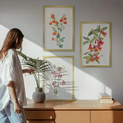 Gerahmtes Bilderset mit Vintage-Retro-Blumenmalerei