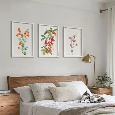 Gerahmtes Bilderset mit Vintage-Retro-Blumenmalerei